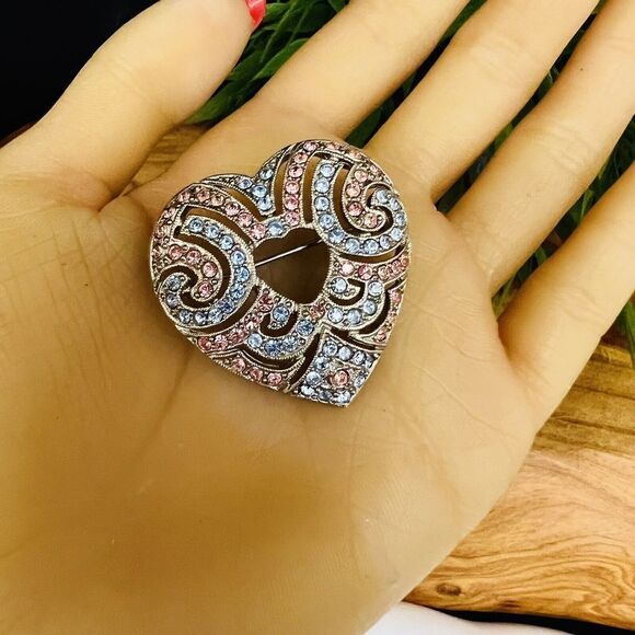 Vintage Pink Blue Rhinestone Heart Brooch Art Deco Style Silver Beautiful 4192 - Picture 2 of 8